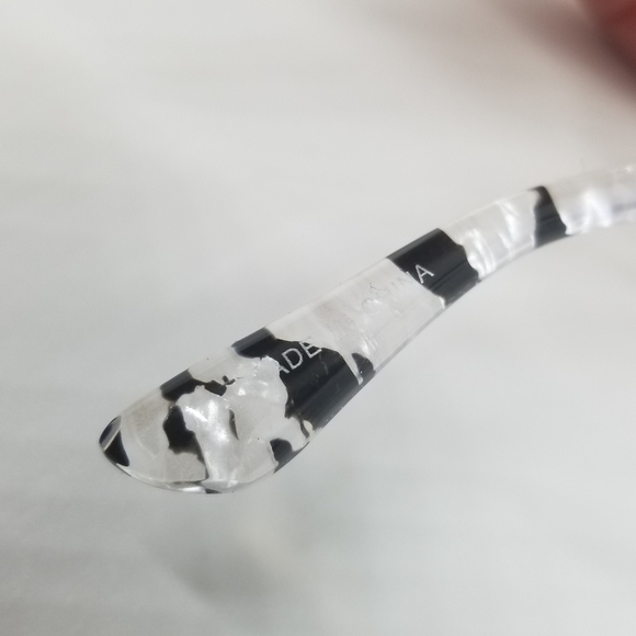 clear and black speckle sunglasses - Picture 4 of 4